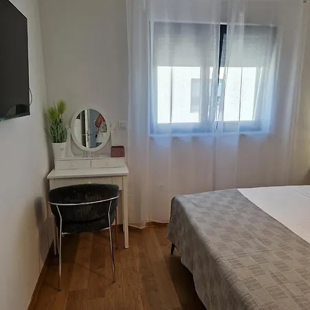 Sunrise Apartment *